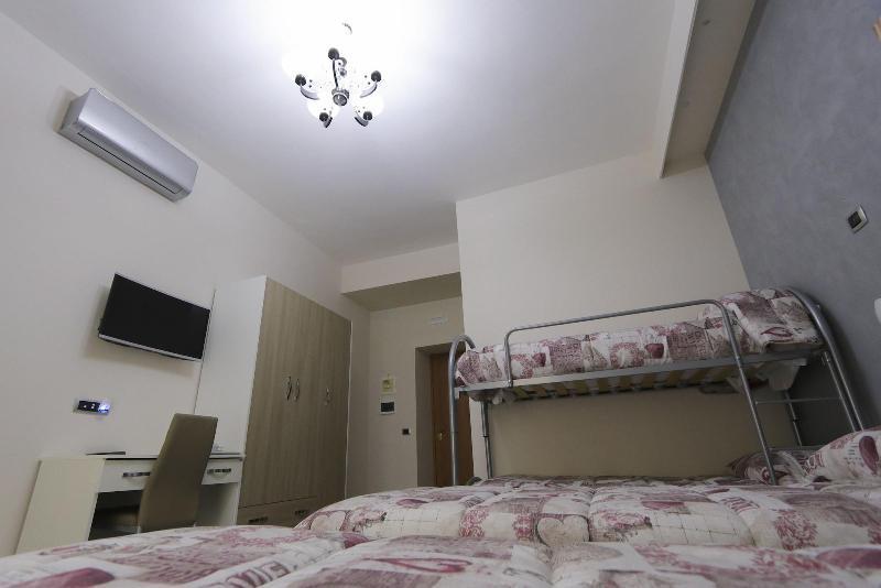 Donn'Anna Suite Naples Exterior photo