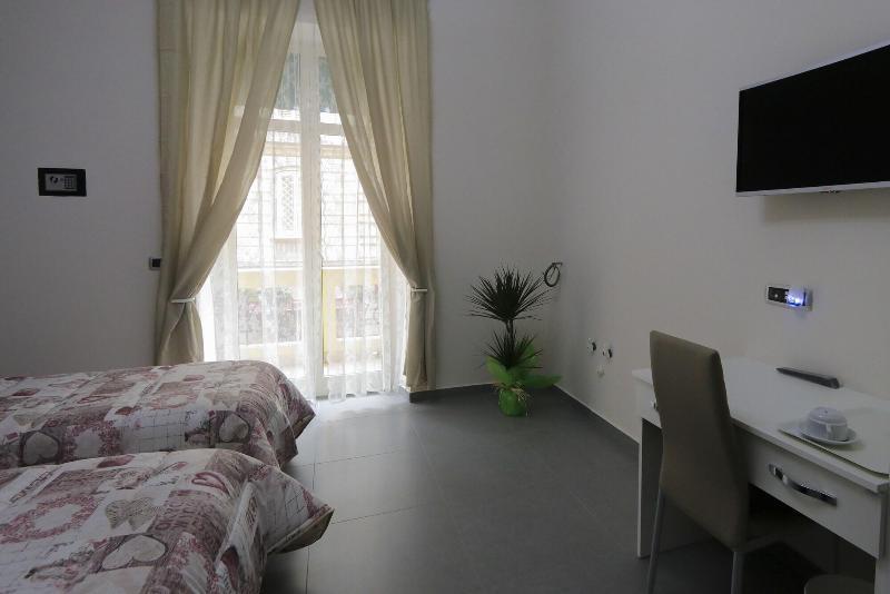 Donn'Anna Suite Naples Exterior photo